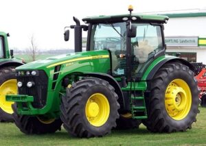 Сдать на права на трактор в УЦ Права на трактор